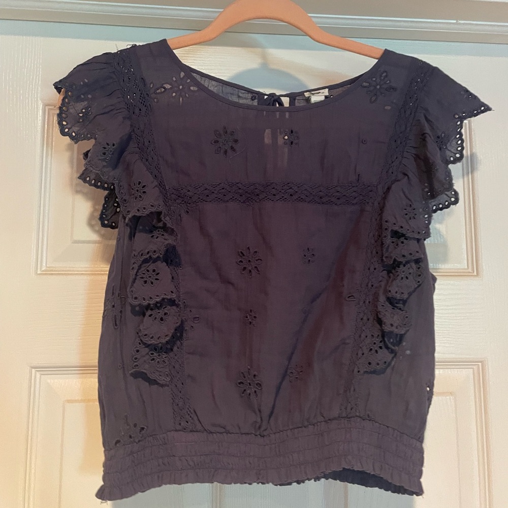 Aerie top